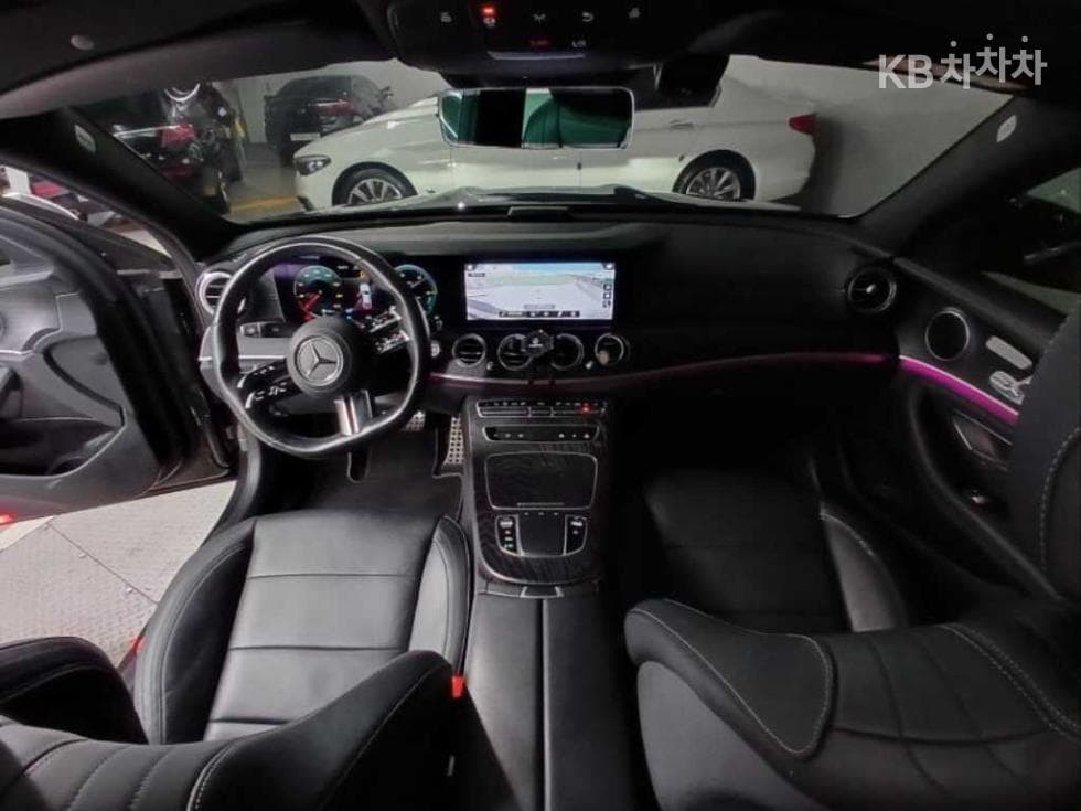 Mercedes-Benz E-Клас (W213)E220d 4MATIC AMG Line - 6