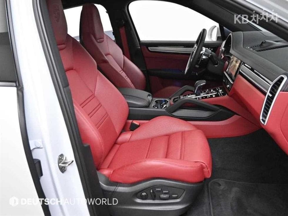 Porsche Cayenne(9Y0)3.0 Coupe Platinum Edition - 10