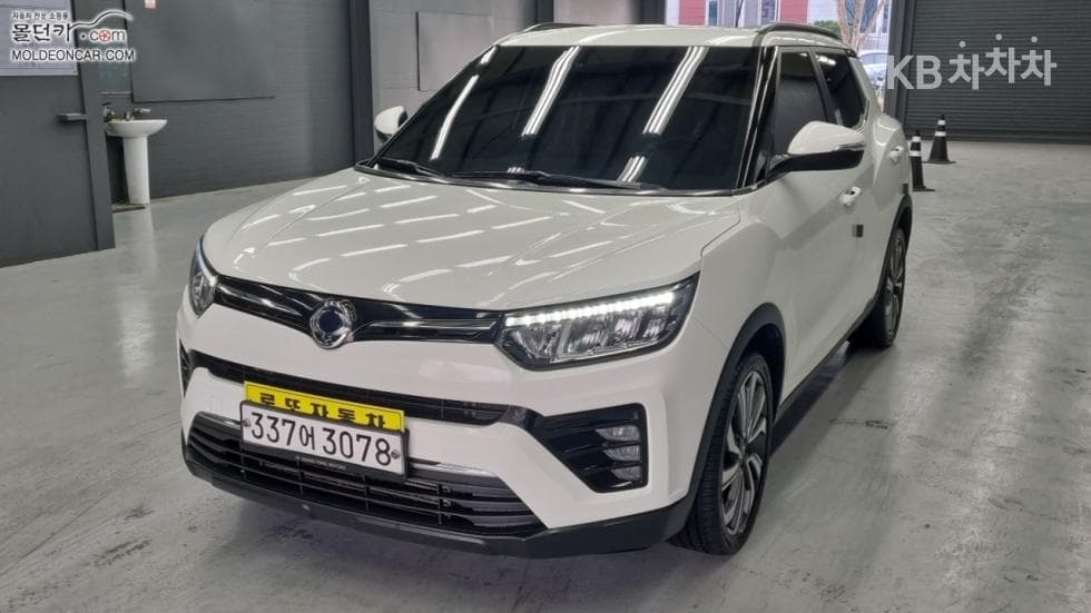 КейДжи Мобилити Very New (фацелит/обновяване) Тиволи Бензин V5 2WD Стандартен - Image 1