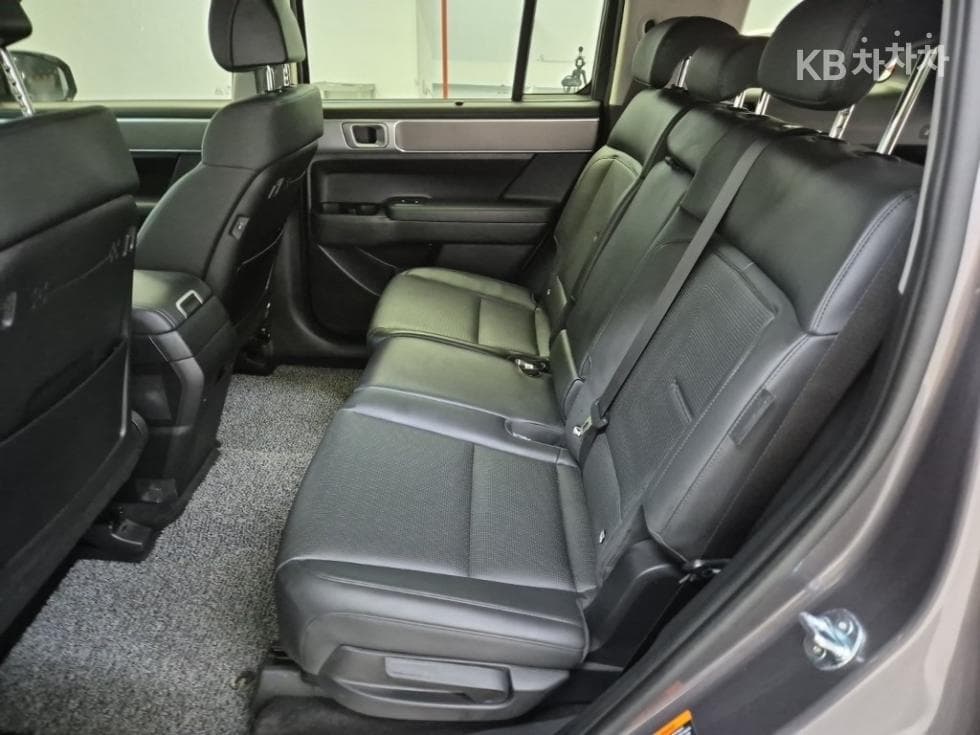 Hyundai The All New Santa Fe MX5Gasoline 2.5T 2WD Prestige - 12