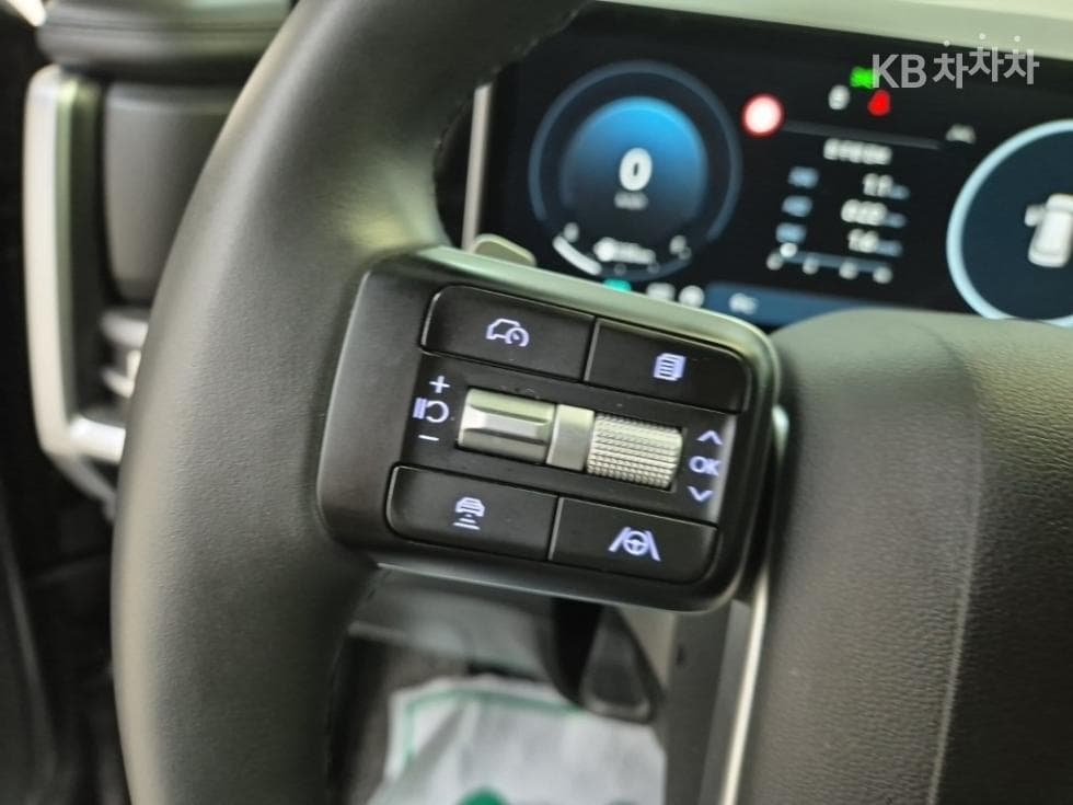 Hyundai The All New Santa Fe MX5Gasoline 2.5T 2WD Prestige - 15