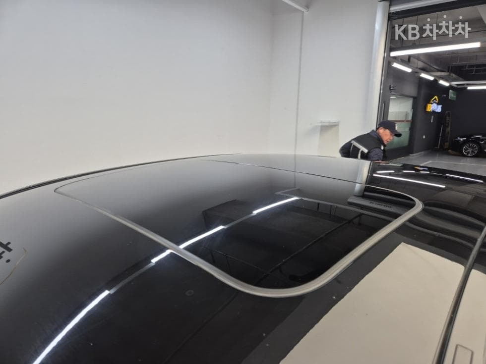 Mercedes-Benz E-Class (W213)E300e 4MATIC Exclusive - 13