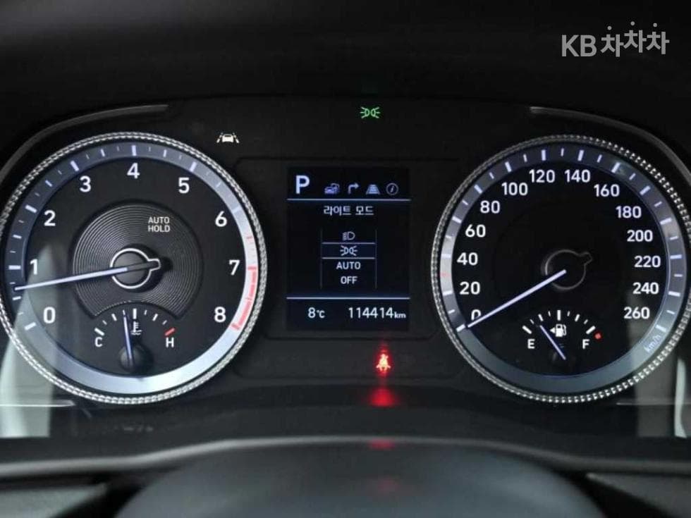 Хюндай Соната (DN8)2.0 LPG За хора с увреждания Premium - 8