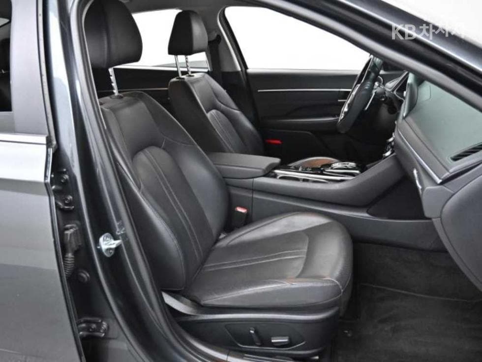 Хюндай Соната (DN8)2.0 LPG За хора с увреждания Premium - 10