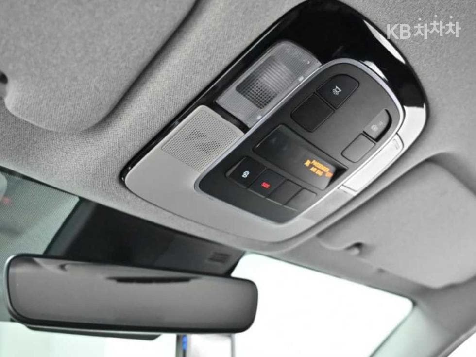 Хюндай Соната (DN8)2.0 LPG За хора с увреждания Premium - 19