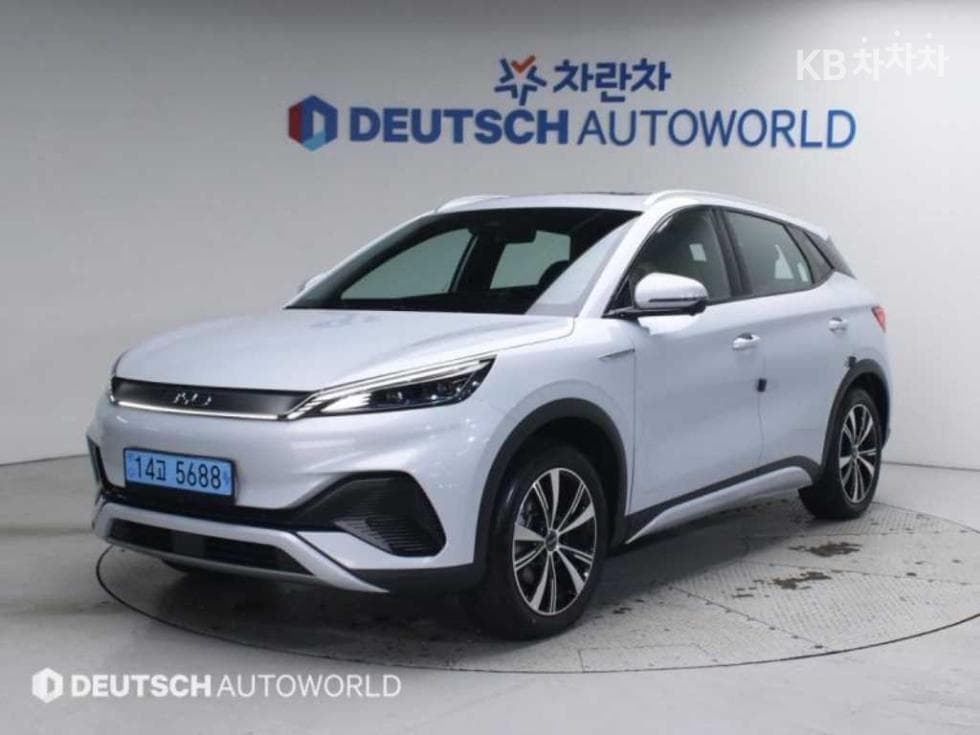 BYD 아토3 Plus Стандартен - Image 1