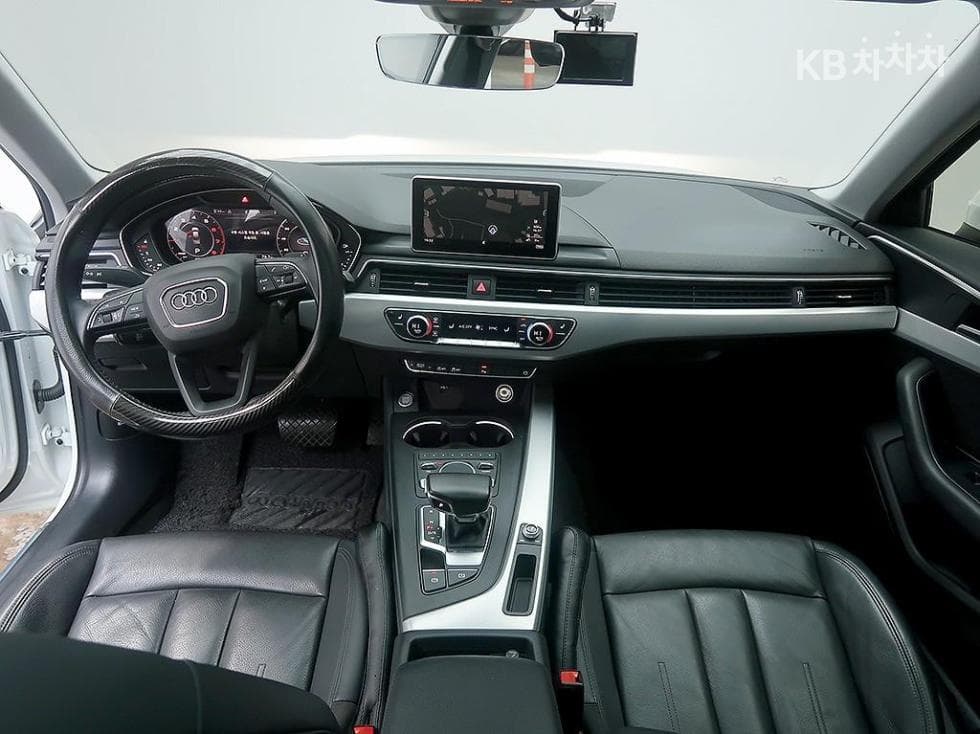 Ауди A4 (B9)40 TFSI - - 5