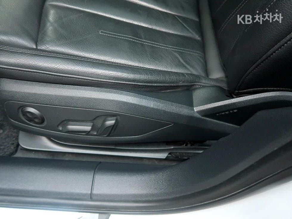 Ауди A4 (B9)40 TFSI - - 17