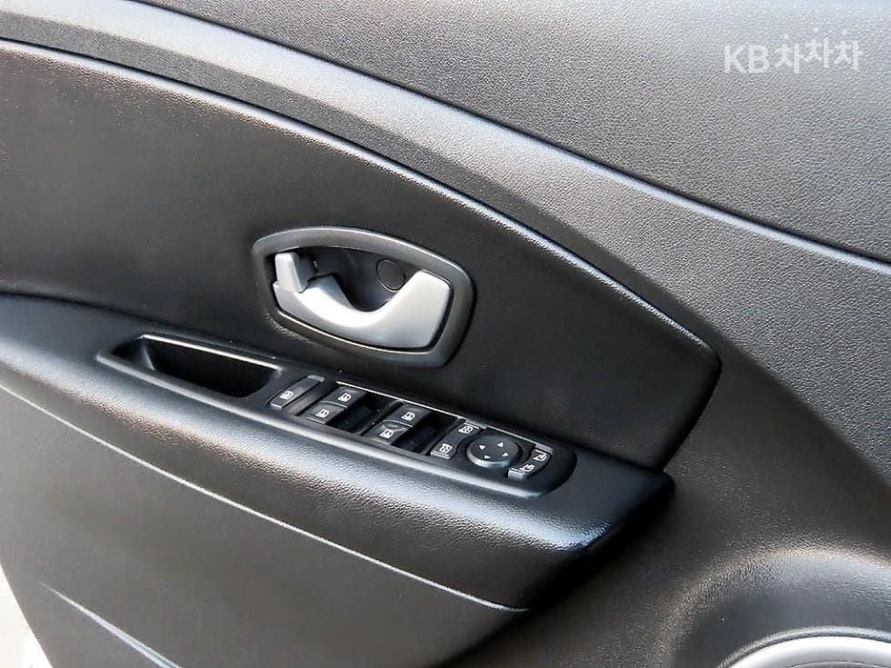 Рено Корея SM3 네오LE Стандартен - 11