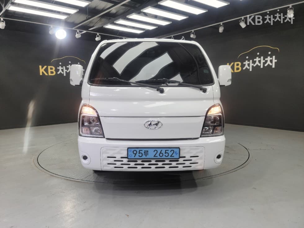 Хюндай Porter 2 일렉트릭 저상Box Truck - Image 1