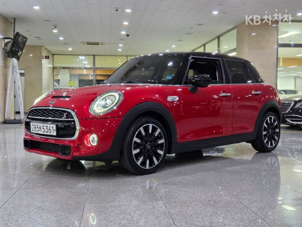 Мини Cooper 5-врати S 2.0 하이트림 - Image 1