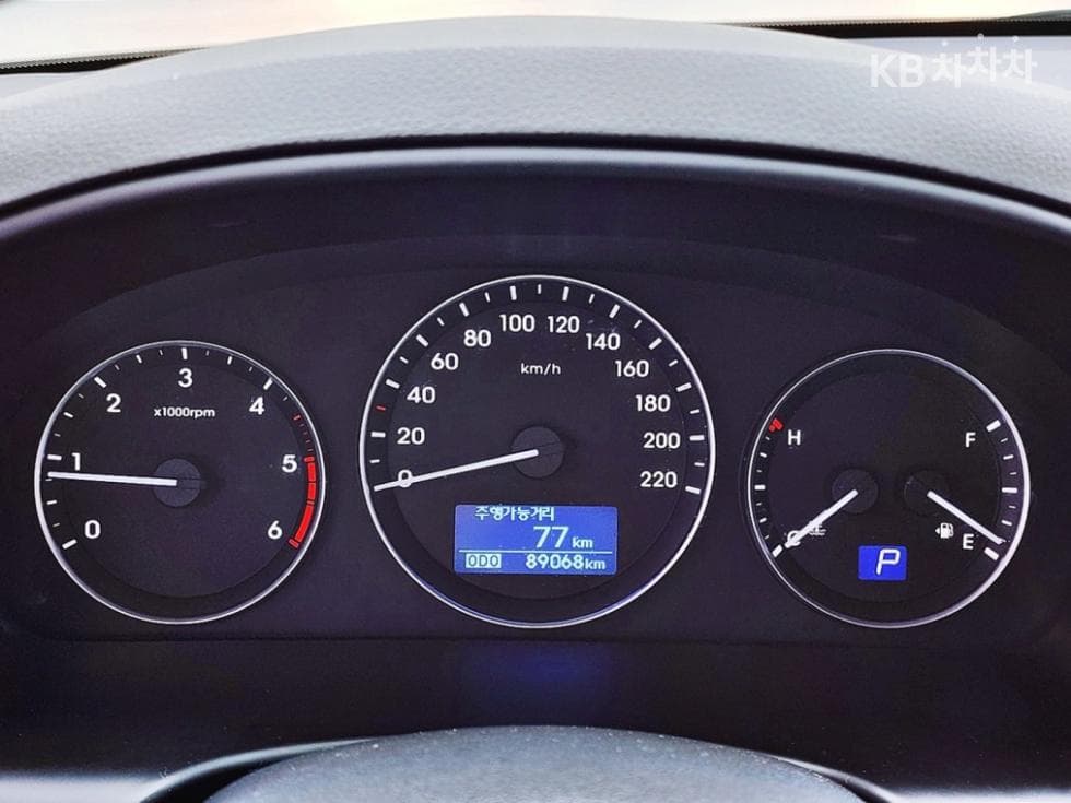 Хюндай The New (фейслифт) 그랜드 Star렉스어반 9-местен Premium - 7