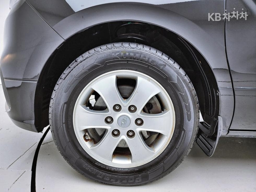 Хюндай The New (фейслифт) 그랜드 Star렉스어반 9-местен Premium - 17