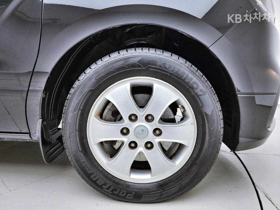 Хюндай The New (фейслифт) 그랜드 Star렉스어반 9-местен Premium - 20