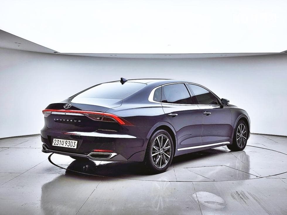 Хюндай The New (фейслифт) Grandeur (Azera)2.5 Le Blanc - 3