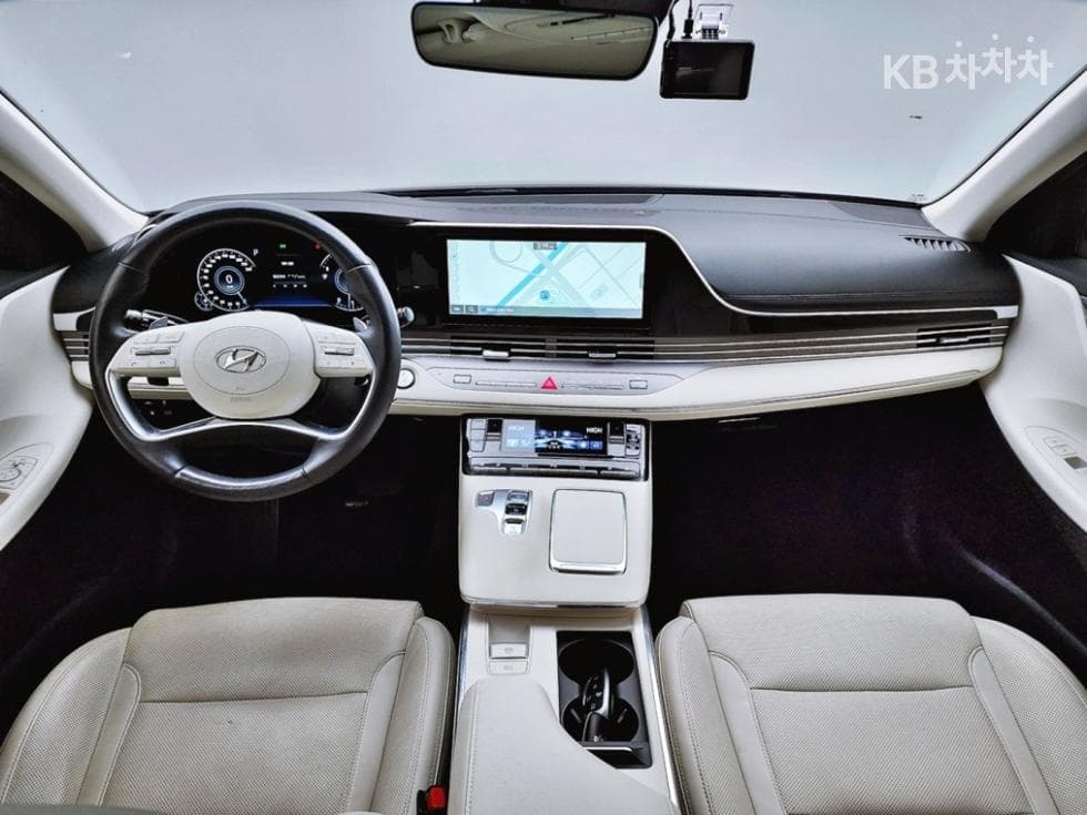 Хюндай The New (фейслифт) Grandeur (Azera)2.5 Le Blanc - 5