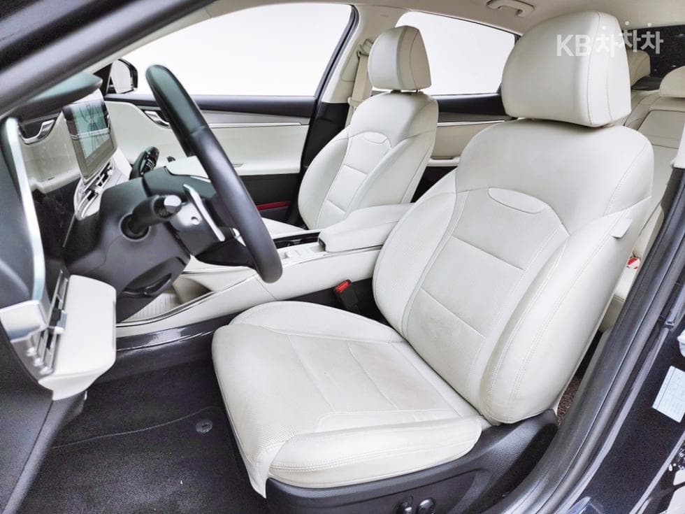 Хюндай The New (фейслифт) Grandeur (Azera)2.5 Le Blanc - 8