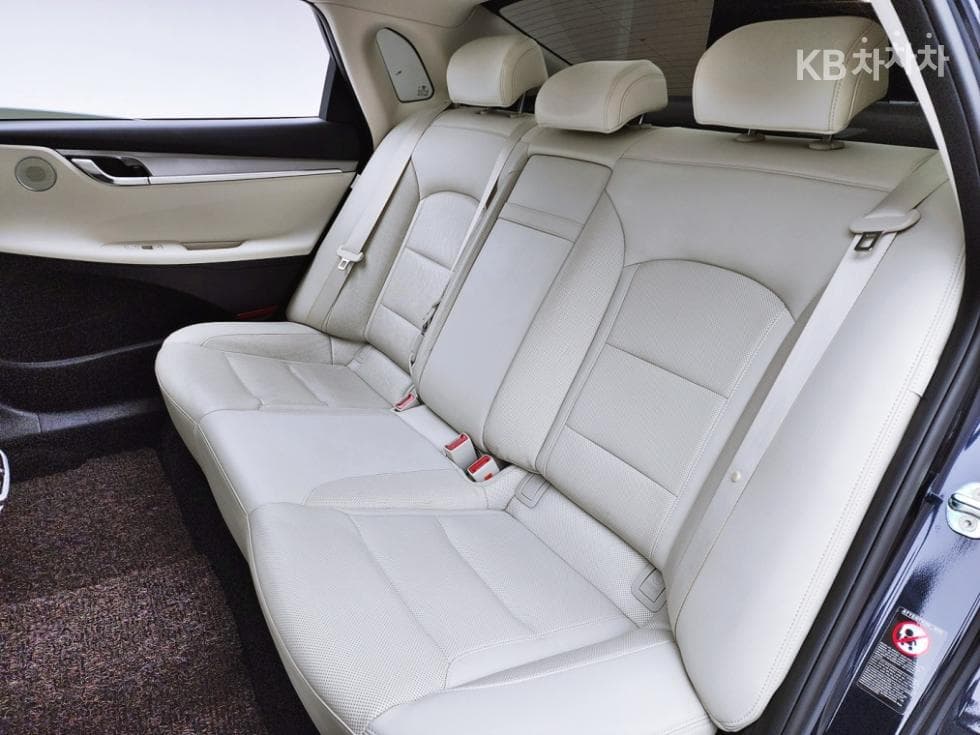 Хюндай The New (фейслифт) Grandeur (Azera)2.5 Le Blanc - 9