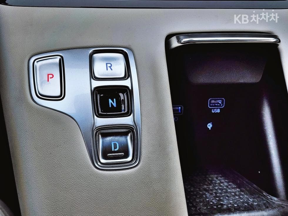 Хюндай The New (фейслифт) Grandeur (Azera)2.5 Le Blanc - 14