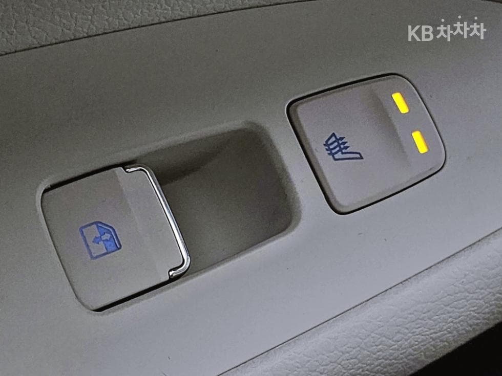 Хюндай The New (фейслифт) Grandeur (Azera)2.5 Le Blanc - 16