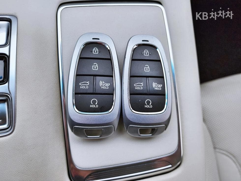 Хюндай The New (фейслифт) Grandeur (Azera)2.5 Le Blanc - 23