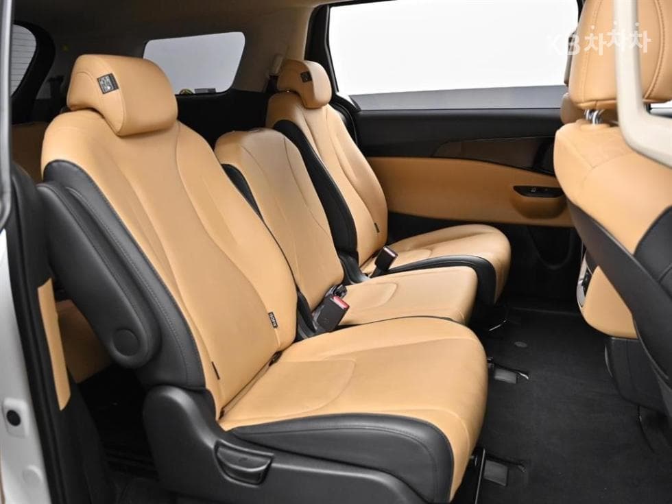 Киа Канивал 4-то поколениеG3.5 GDI 11-местен Престиж - 12