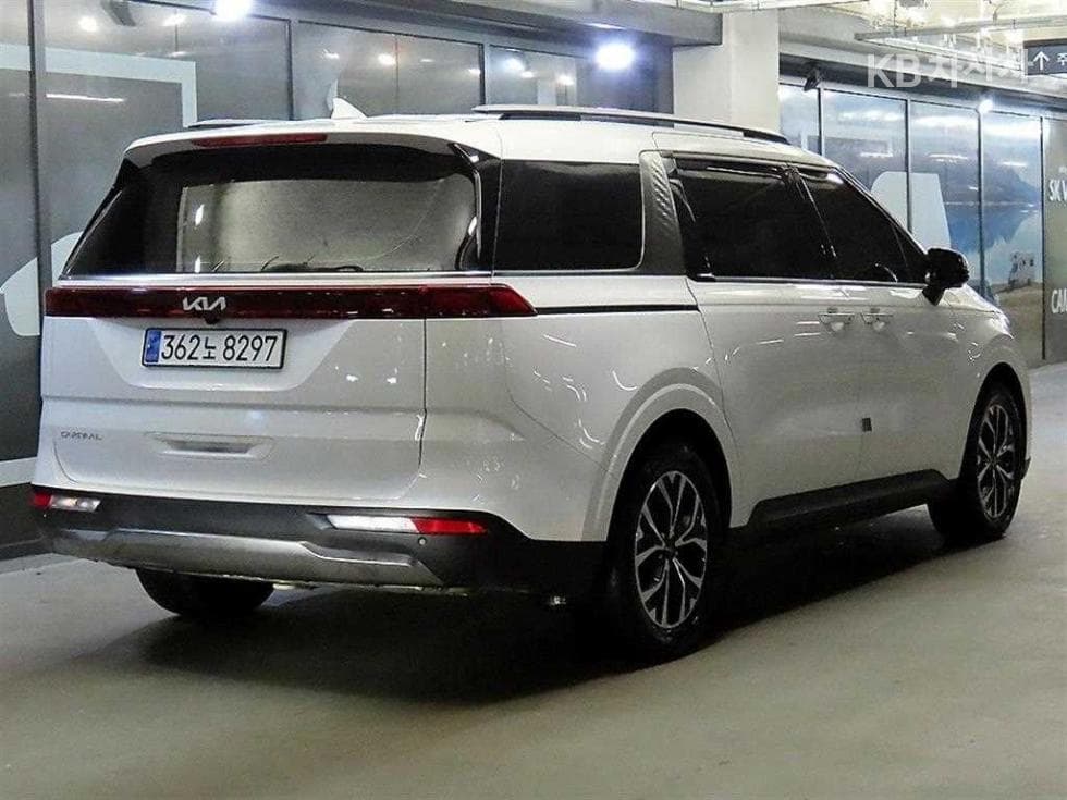 Киа Канивал 4-то поколениеD2.2 9-местен Signature - 4