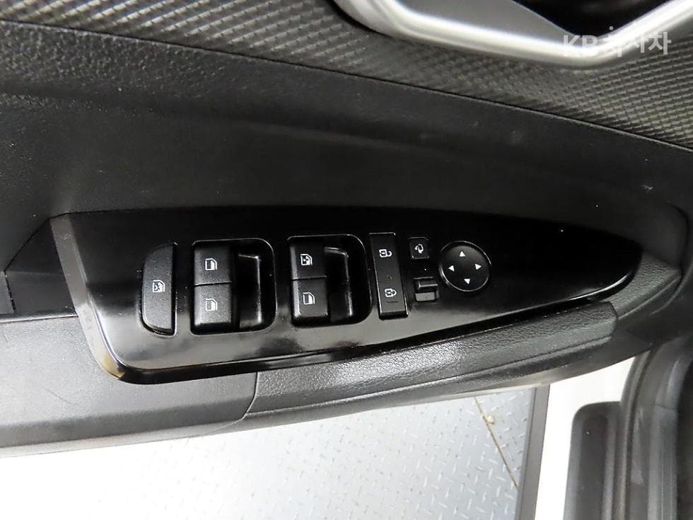 Kia The All New SportageD2.0 2WD Prestige - 11