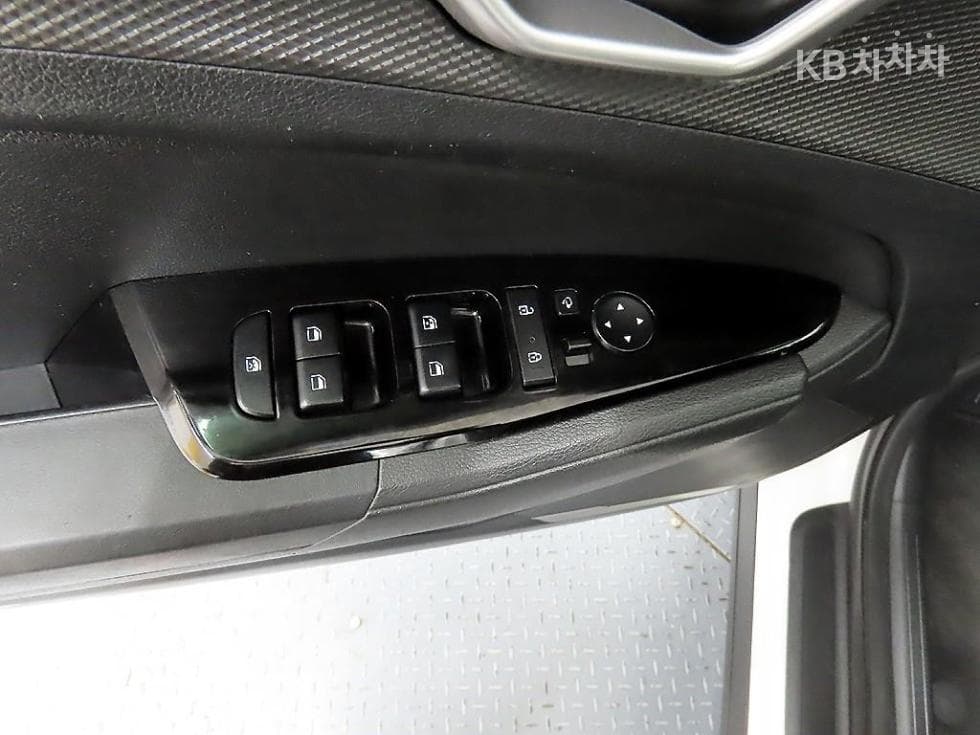 Kia The All New SportageD2.0 2WD Prestige - 11