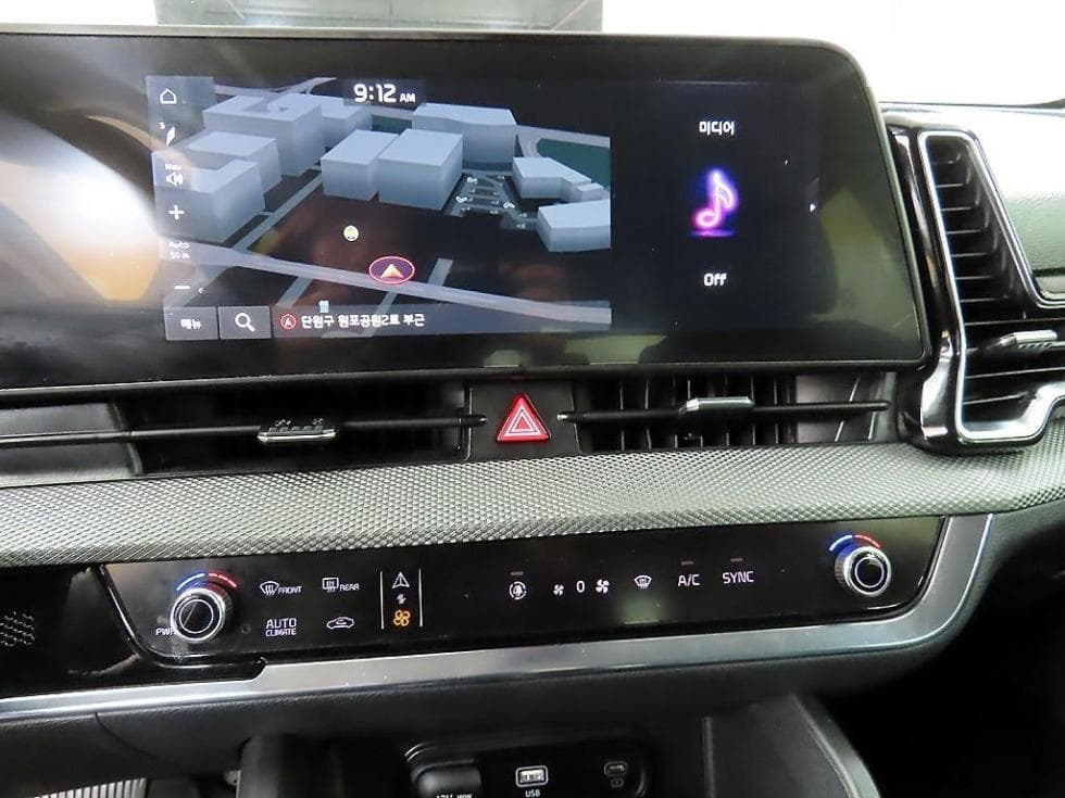 Kia The All New SportageD2.0 2WD Prestige - 13