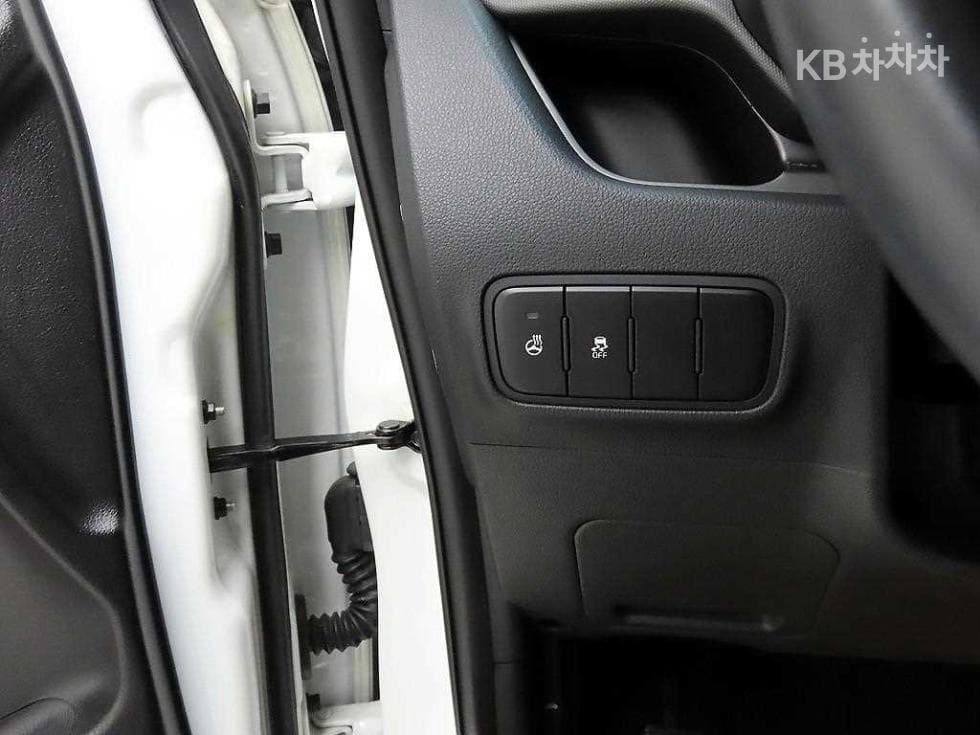 Kia The New (facelift) Kia Ray (van)1.0 Gasoline Prestige - 11