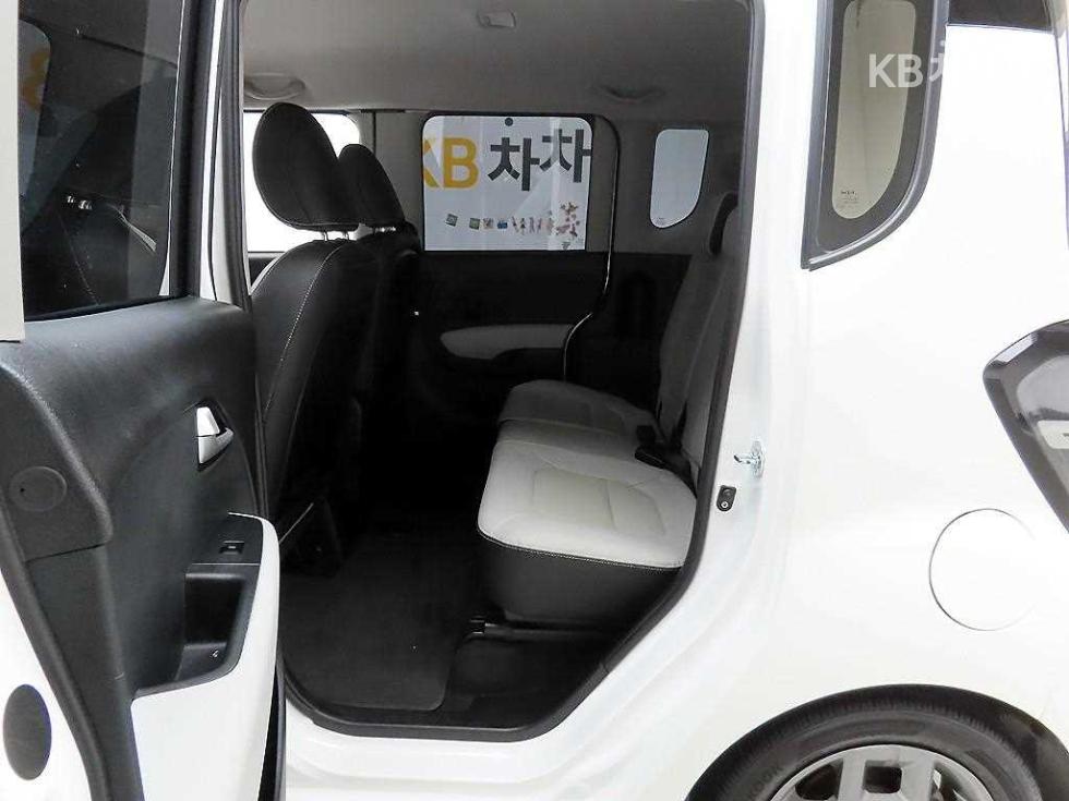 Kia The New (facelift) Kia Ray (van)1.0 Gasoline Prestige - 14