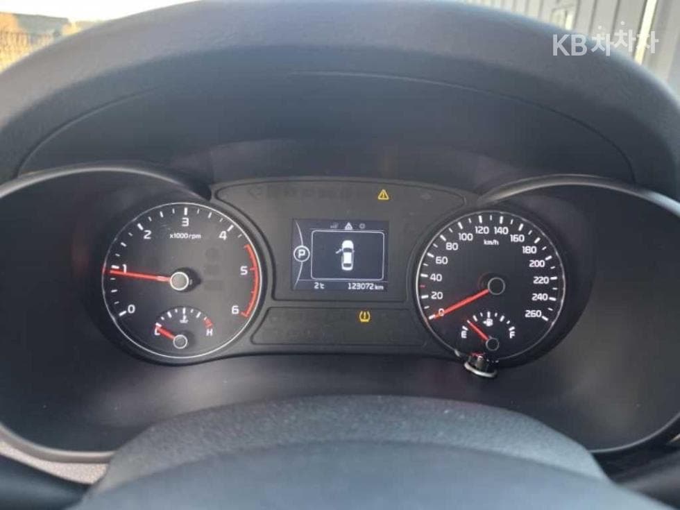 Kia K5 Second generation1.7 Diesel MX Luxury - 10