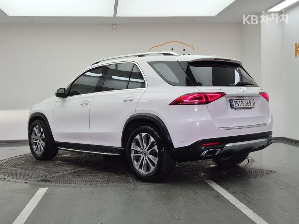 Mercedes-Benz GLE (V167)300 d 4Matic - 3