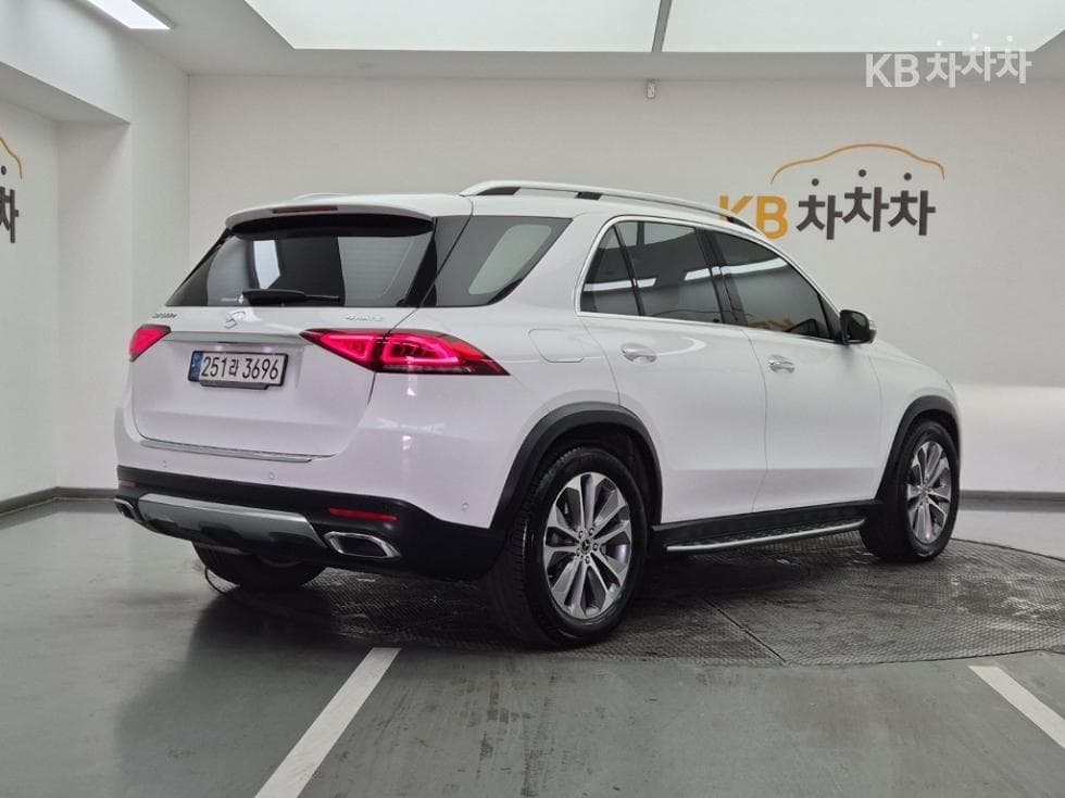 Mercedes-Benz GLE (V167)300 d 4Matic - 4