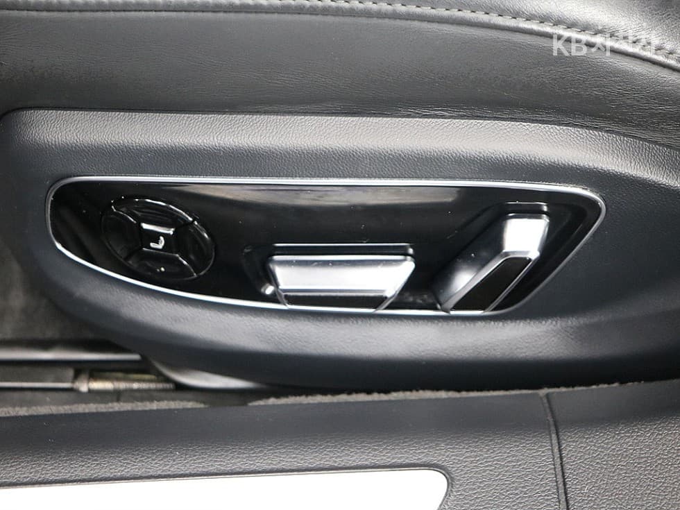 Ауди A8 (D5)55 TFSI Quattro LWB - 11