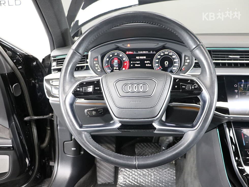 Ауди A8 (D5)55 TFSI Quattro LWB - 13