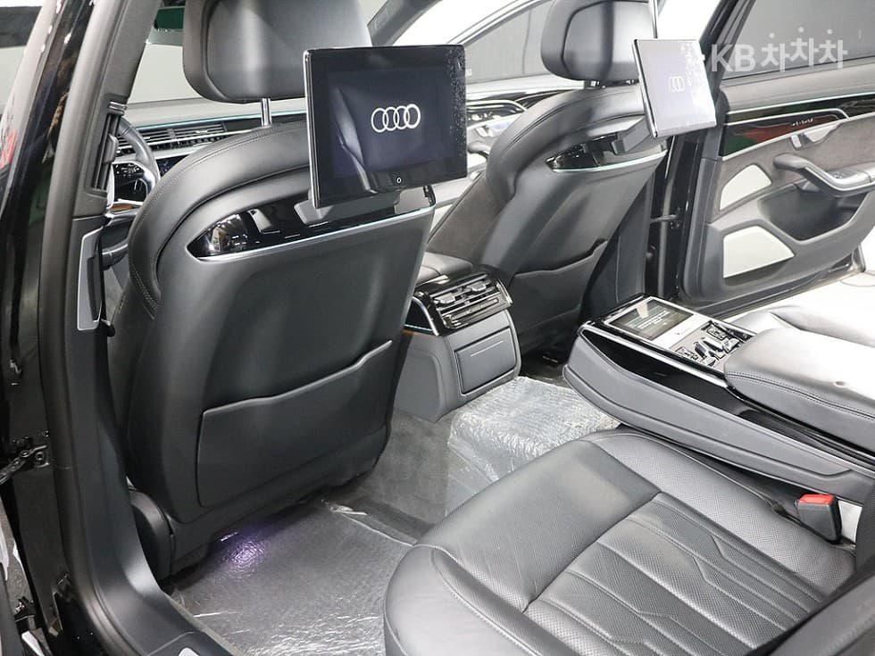 Ауди A8 (D5)55 TFSI Quattro LWB - 15