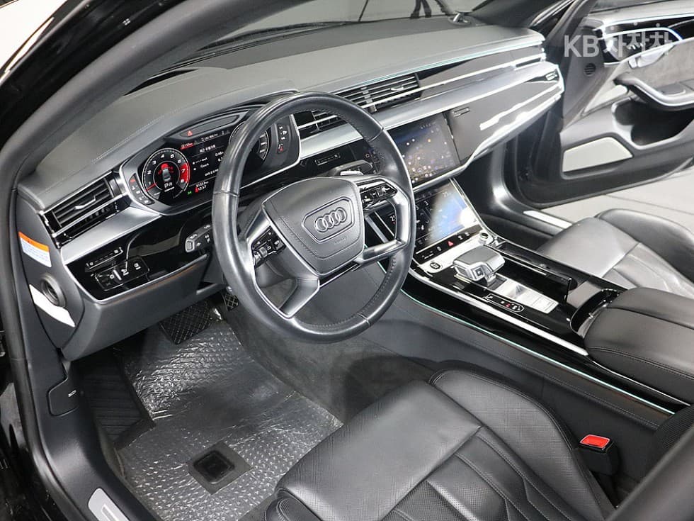 Ауди A8 (D5)55 TFSI Quattro LWB - 16