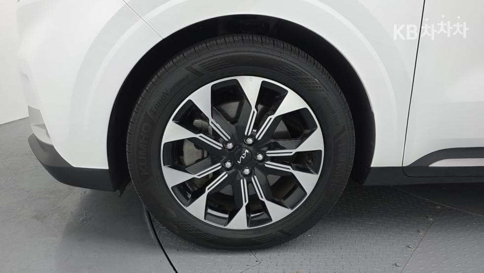 Киа Канивал 4-то поколениеD2.2 9-местен Noblesse - 19