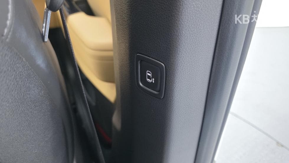 Киа Канивал 4-то поколениеD2.2 9-местен Noblesse - 22