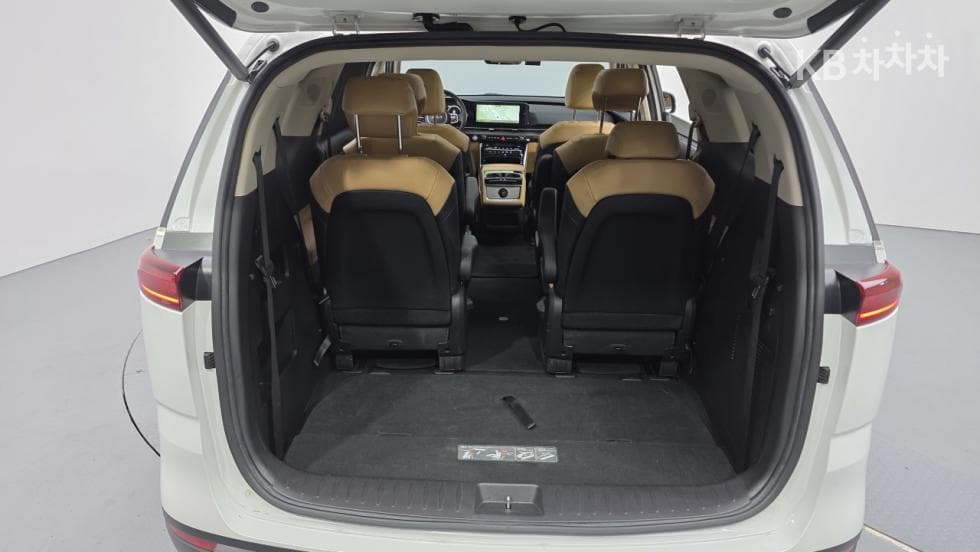 Киа Канивал 4-то поколениеD2.2 9-местен Noblesse - 25