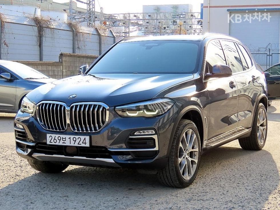 BMW X5 (G05) xDrive 30d xLine - Image 1