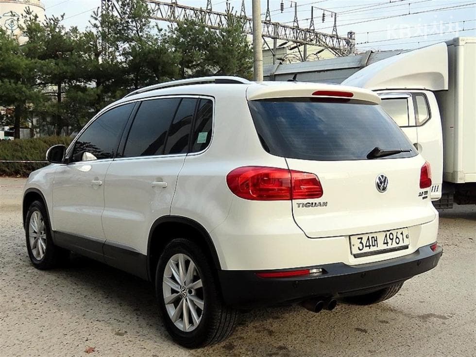 Volkswagen Нов Tiguan2.0 Турбо Дизел Инжекция Premium 5N - 3