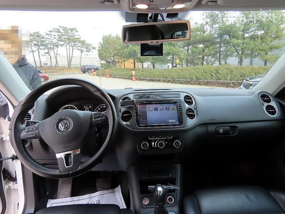 Volkswagen Нов Tiguan2.0 Турбо Дизел Инжекция Premium 5N - 7