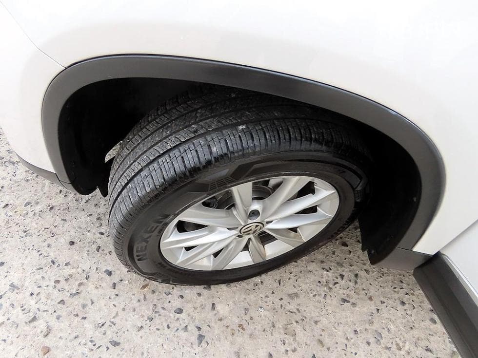 Volkswagen Нов Tiguan2.0 Турбо Дизел Инжекция Premium 5N - 19