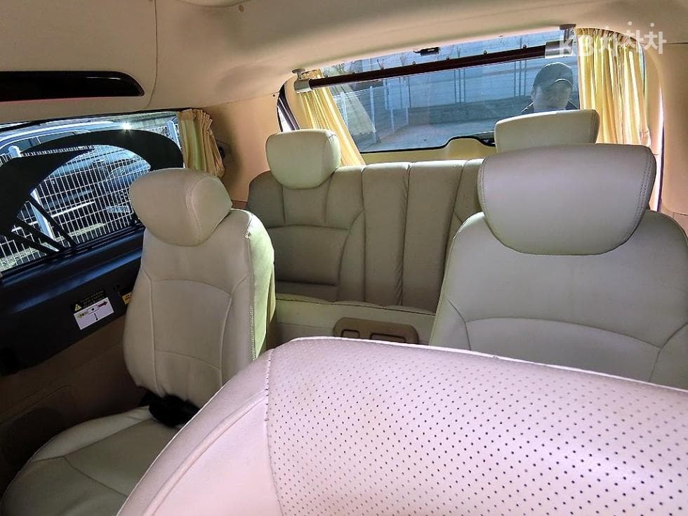 Хюндай Гранд Старекс11-местен Лимузин 4x4 Стандартен - 7
