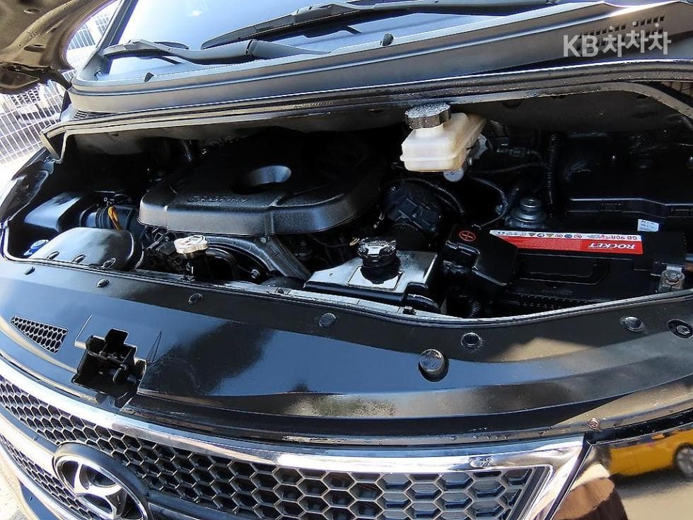 Хюндай Гранд Старекс11-местен Лимузин 4x4 Стандартен - 19