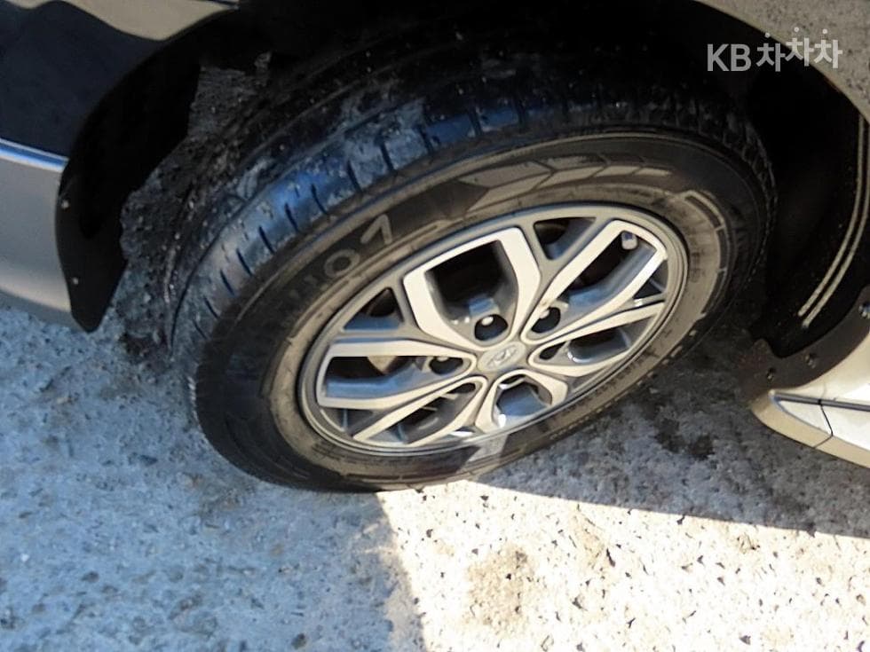 Хюндай Гранд Старекс11-местен Лимузин 4x4 Стандартен - 20