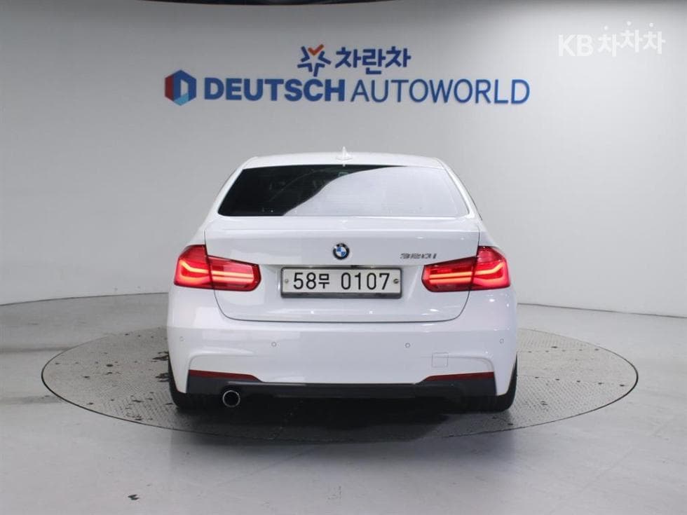 BMW Нов3 Серия320i Седан M스포츠 F30 - 4